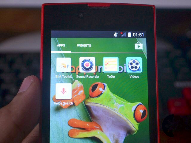 Happy Mobile D-LITE display