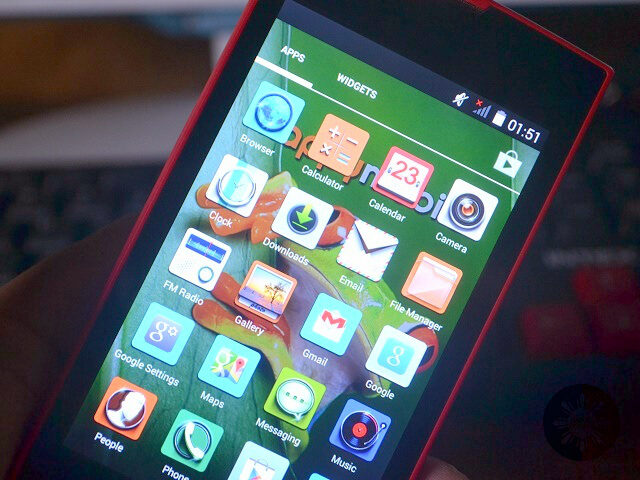 Happy Mobile D-LITE screen