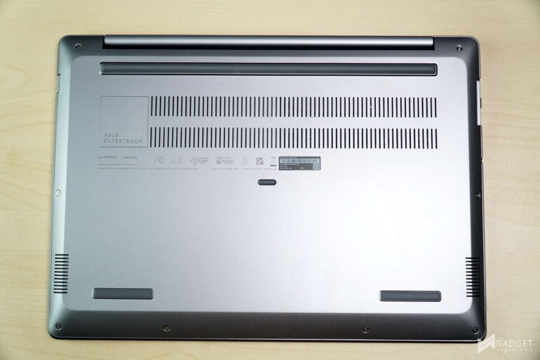ASUS Expertbook P5 P5405 Review 017